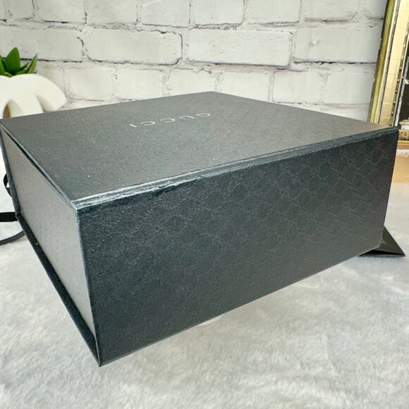 GUCCI GG print Box, Beautiful RARE shopping bag AND envelope gift set - Picture 8 of 15